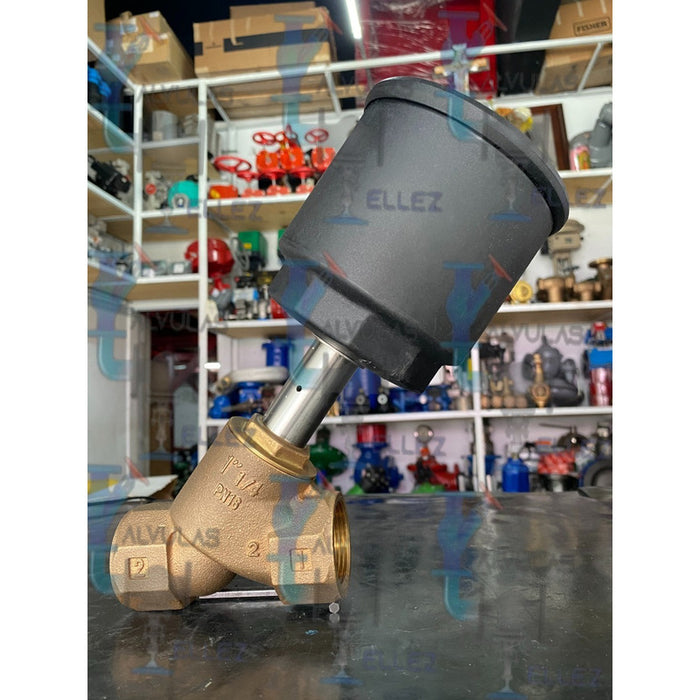Válvula Inclinada Neumática De 1-1/4 Marca Asco En Bronce
